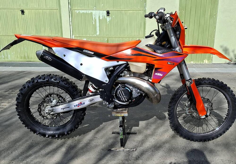 KTM 300 EXC TBI (2024) (2)