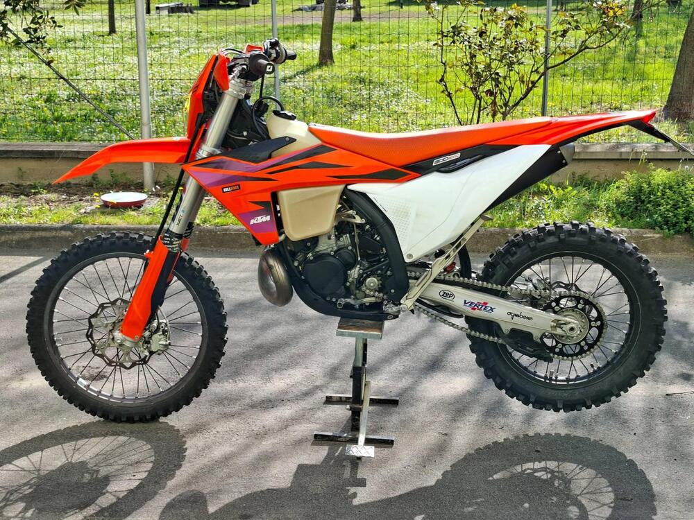 KTM 300 EXC TBI (2024) (4)