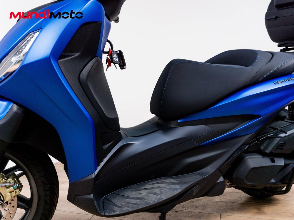 Piaggio Beverly 400 S (2025 - 26) (9)