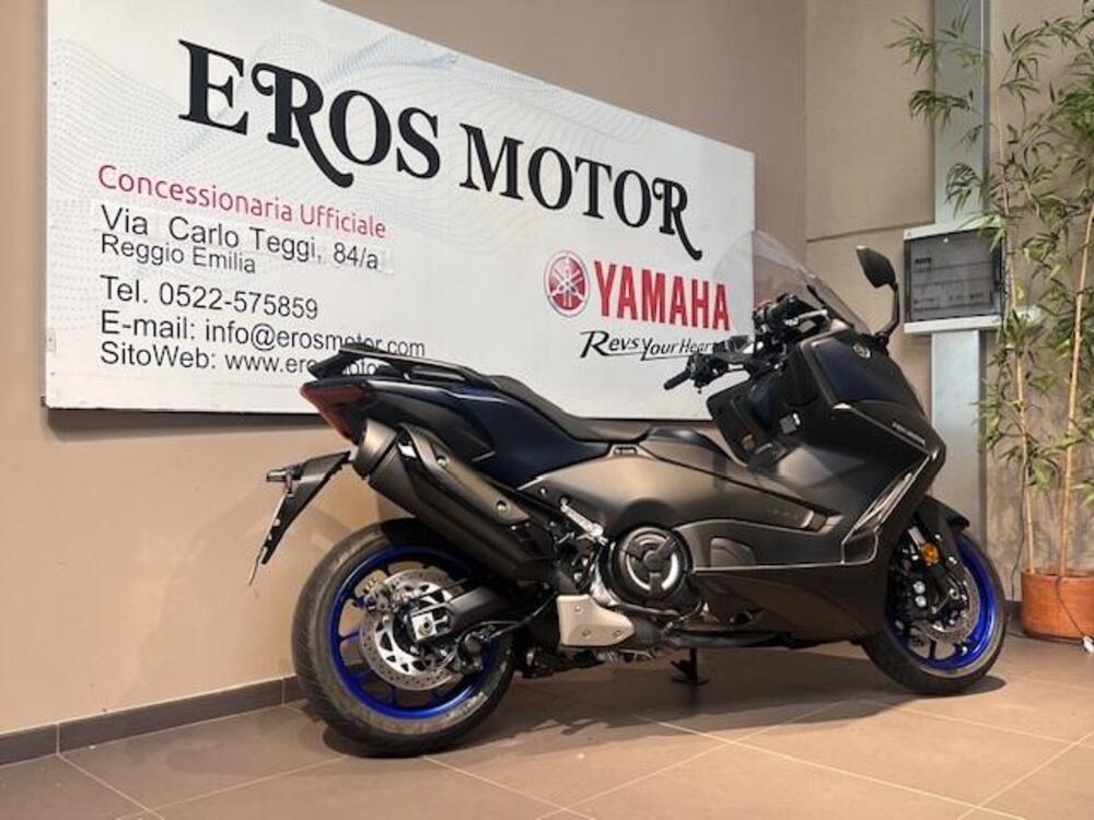 Yamaha T-Max 560 (2022 - 24) (4)