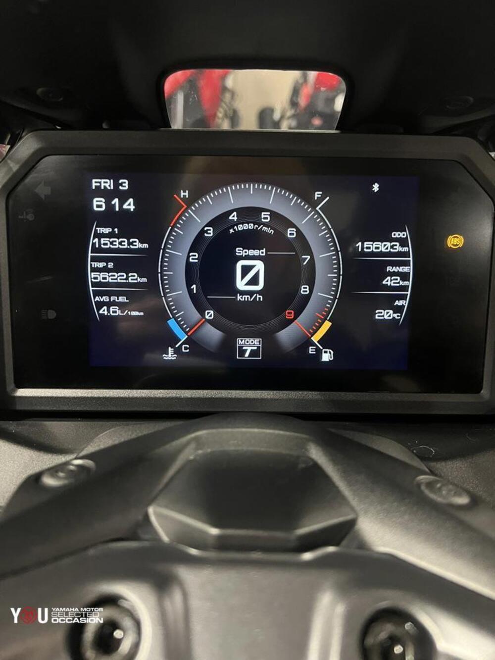 Yamaha T-Max 560 (2022 - 24) (2)