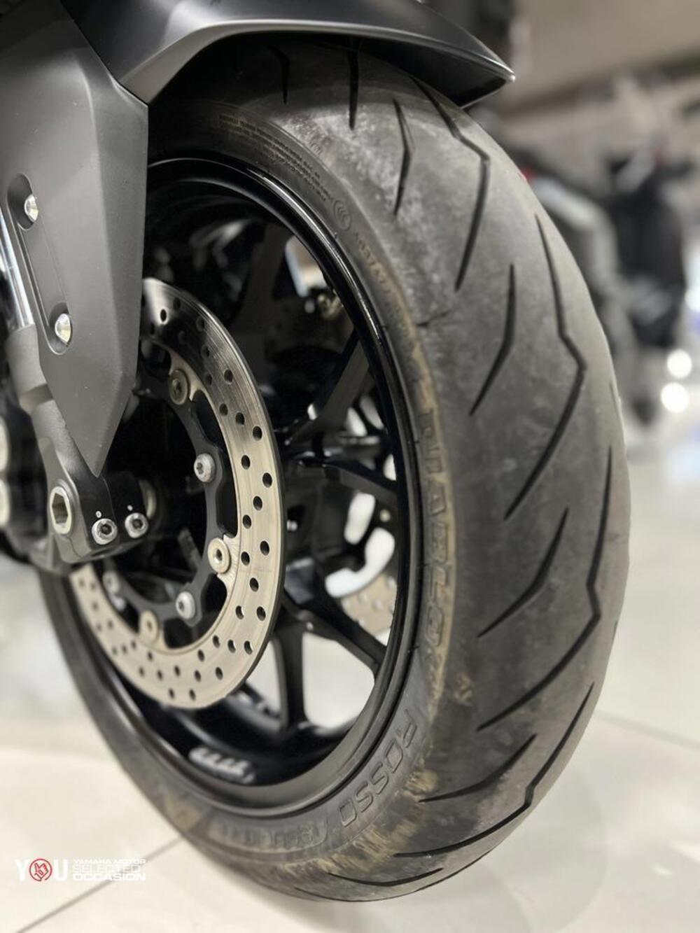 Yamaha T-Max 560 (2022 - 24) (8)