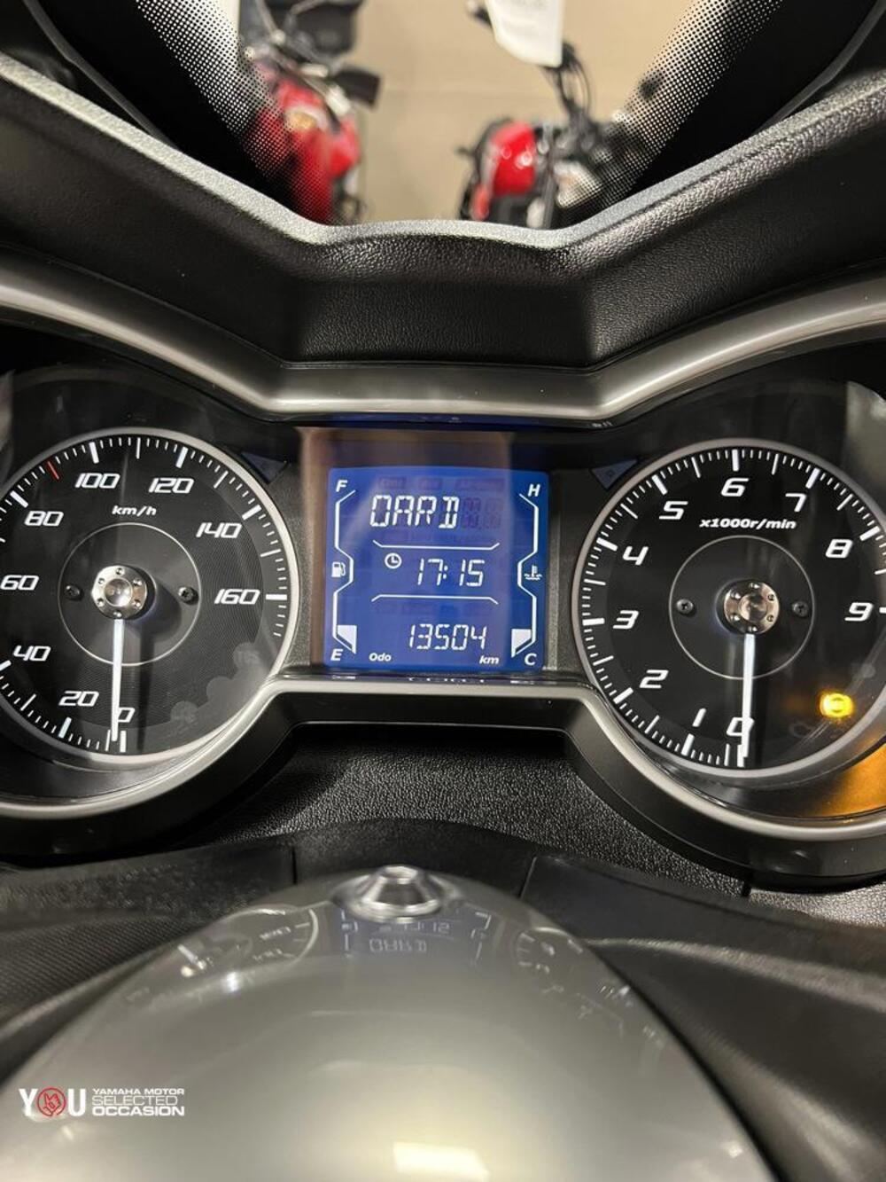 Yamaha X-Max 300 (2021 - 24) (2)