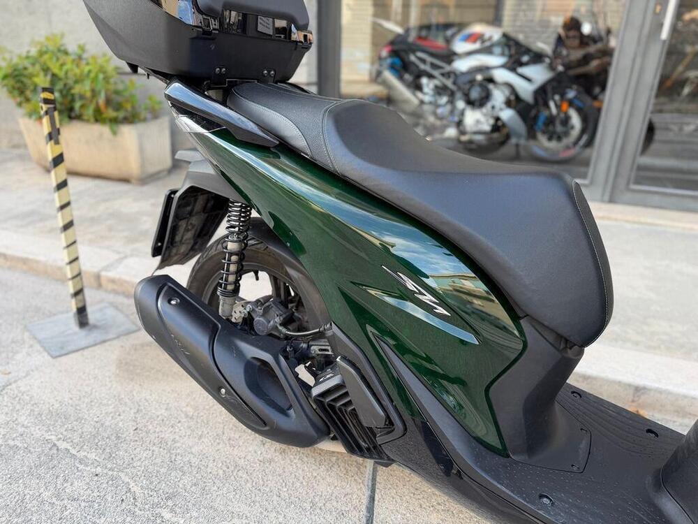 Honda SH 125i Vetro (2024 - 25) (4)