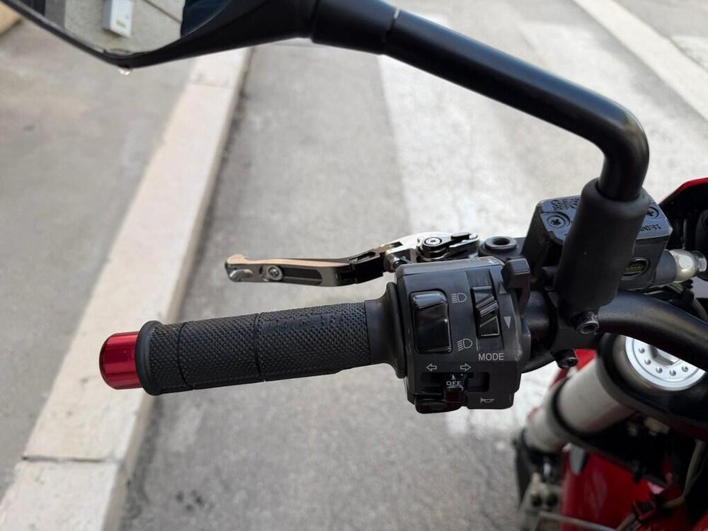 Ducati Monster 696 (2008 - 13) (8)