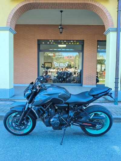 Yamaha MT-07 (2021 - 24) usata