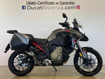 Ducati Multistrada V4 S Grand Tour (2024) usata
