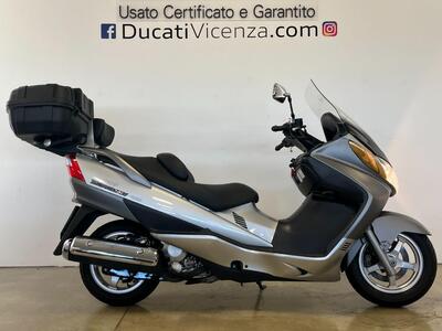 Suzuki Burgman AN 400 (2001 - 02) usata