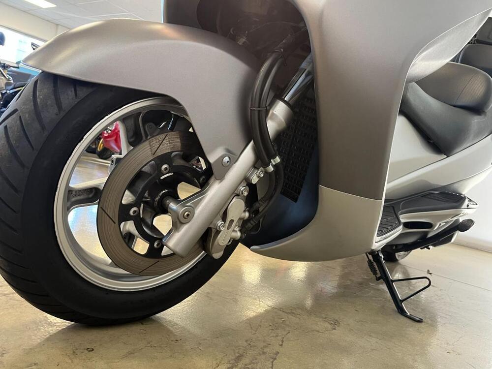 Suzuki Burgman AN 400 (2001 - 02) (3)