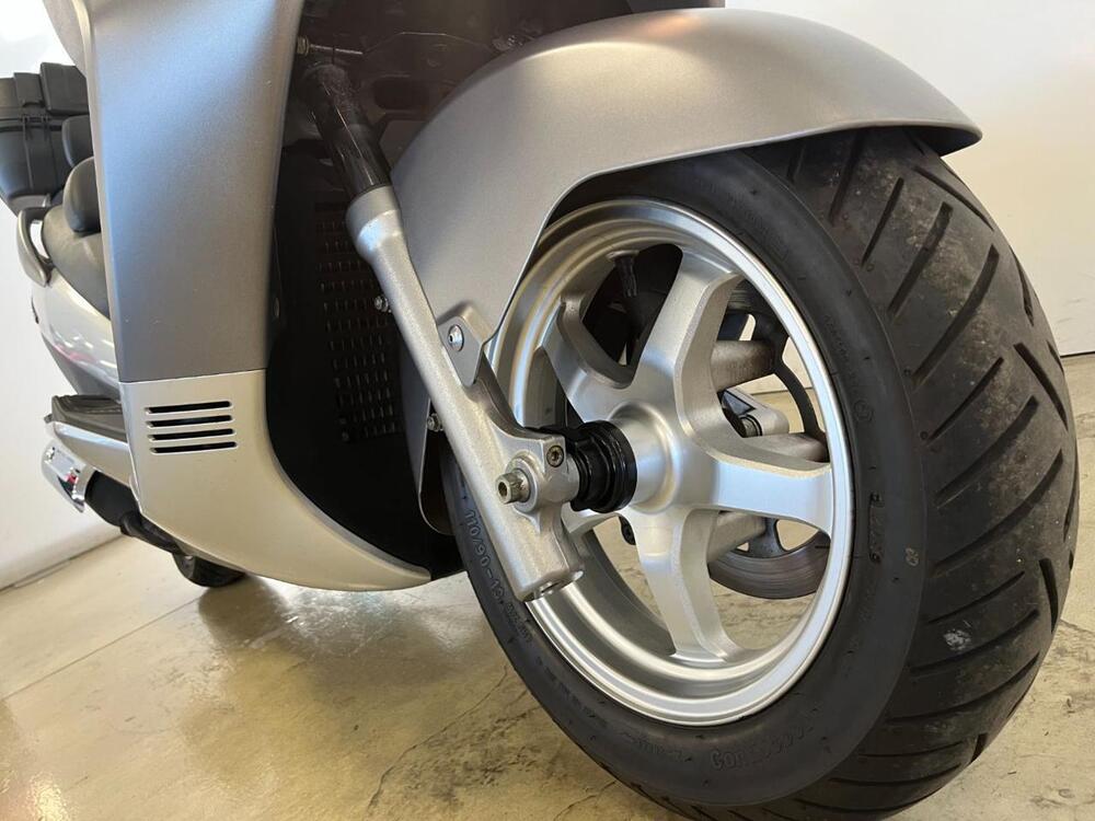 Suzuki Burgman AN 400 (2001 - 02) (4)