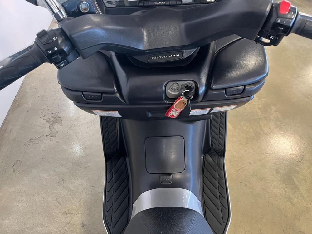 Suzuki Burgman AN 400 (2001 - 02) (10)