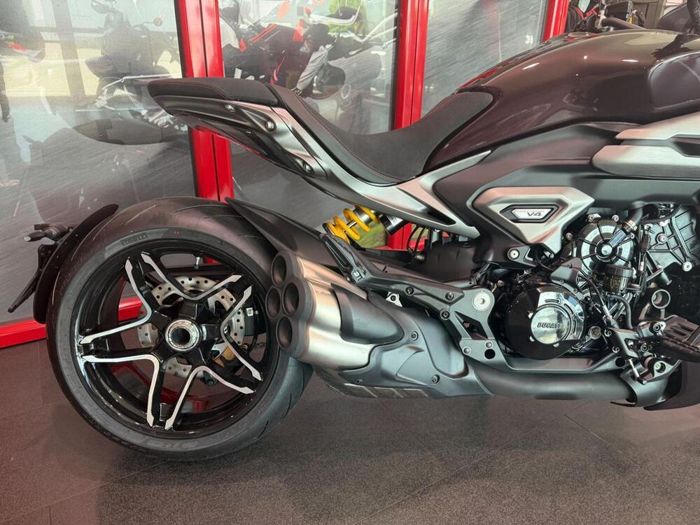 Ducati Diavel V4 (2023 - 26) (3)