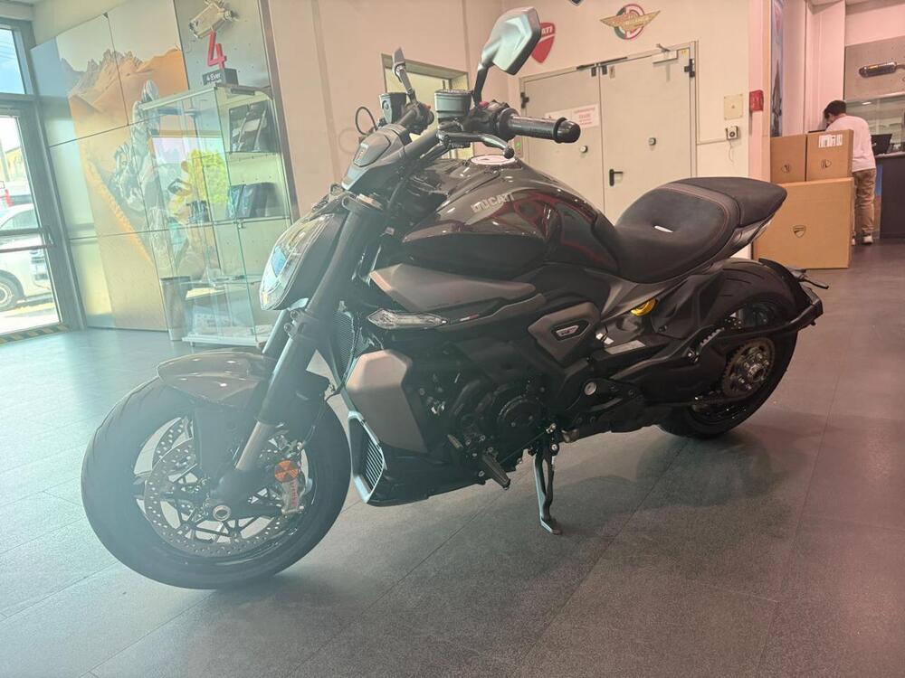 Ducati Diavel V4 (2023 - 26) (6)