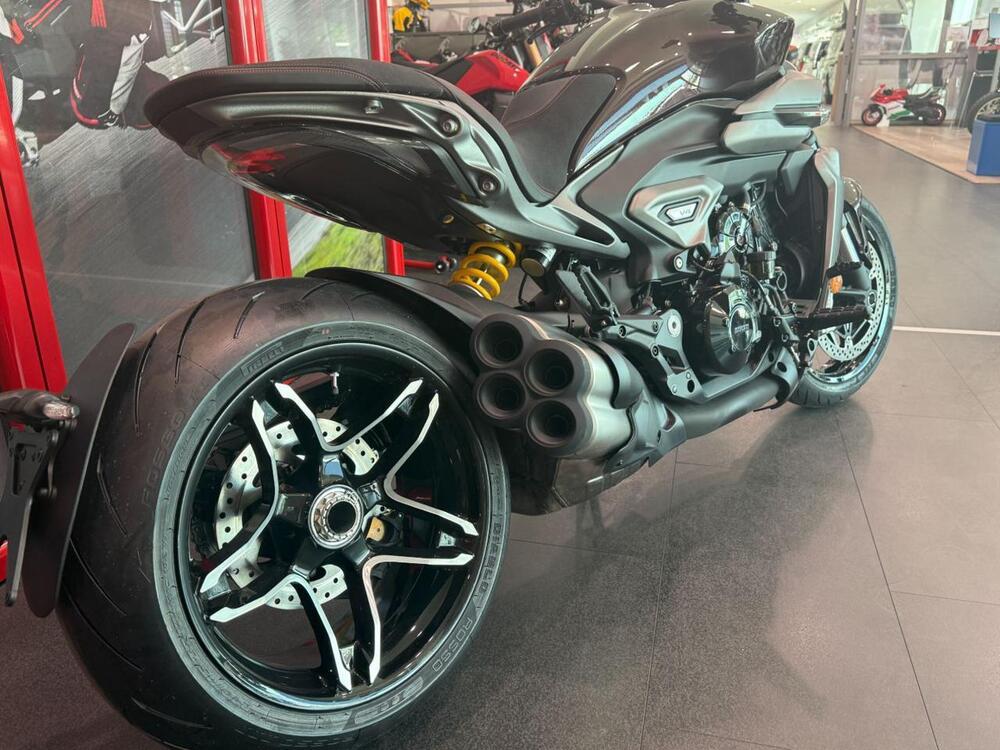Ducati Diavel V4 (2023 - 26) (10)