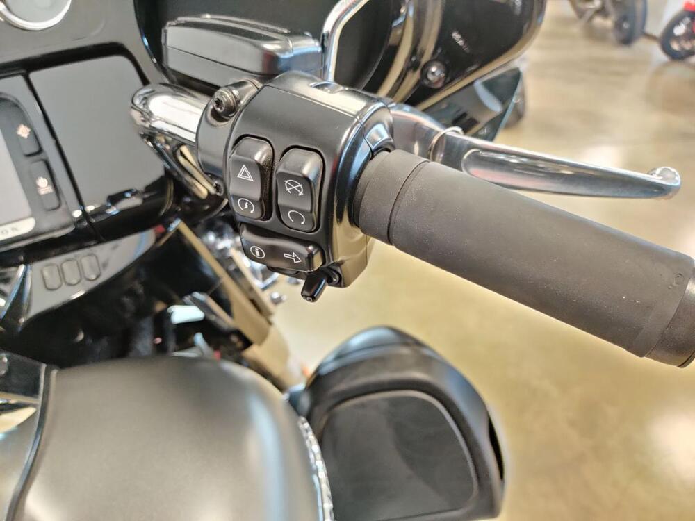 Harley-Davidson 107 Electra Glide Ultra Limited (2017 - 18) - FLHTK (14)