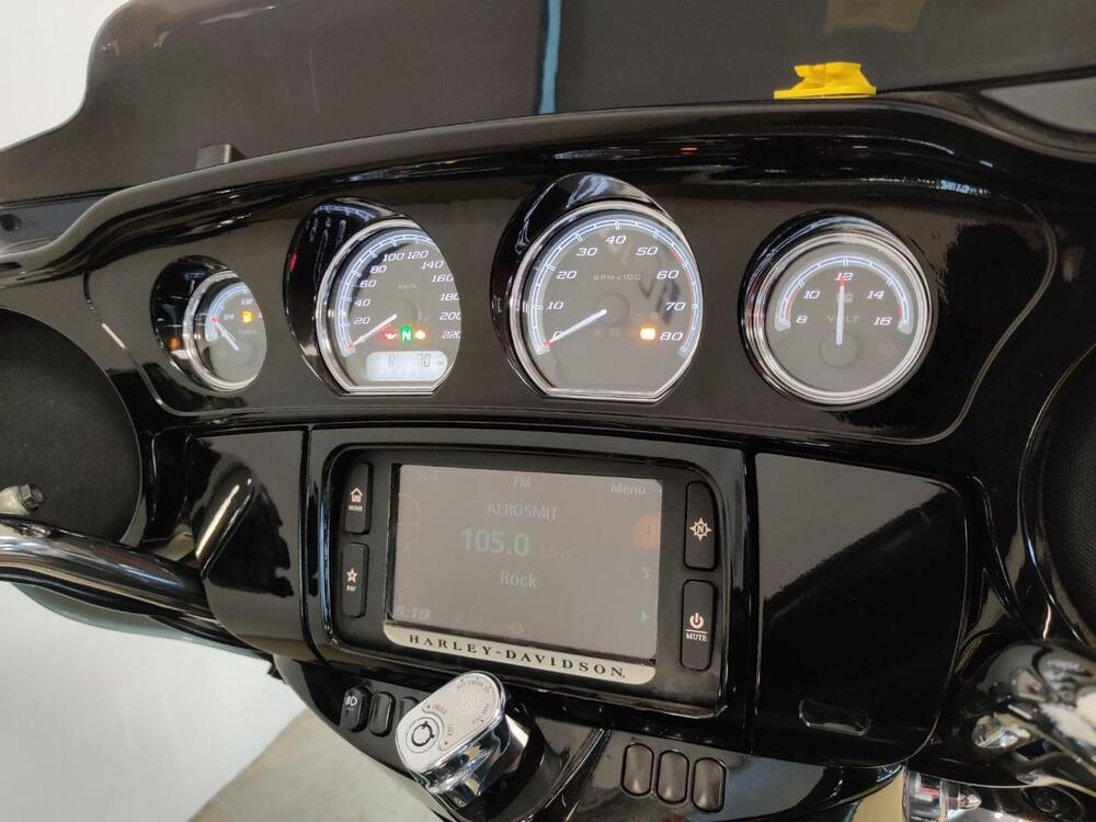 Harley-Davidson 107 Electra Glide Ultra Limited (2017 - 18) - FLHTK (17)