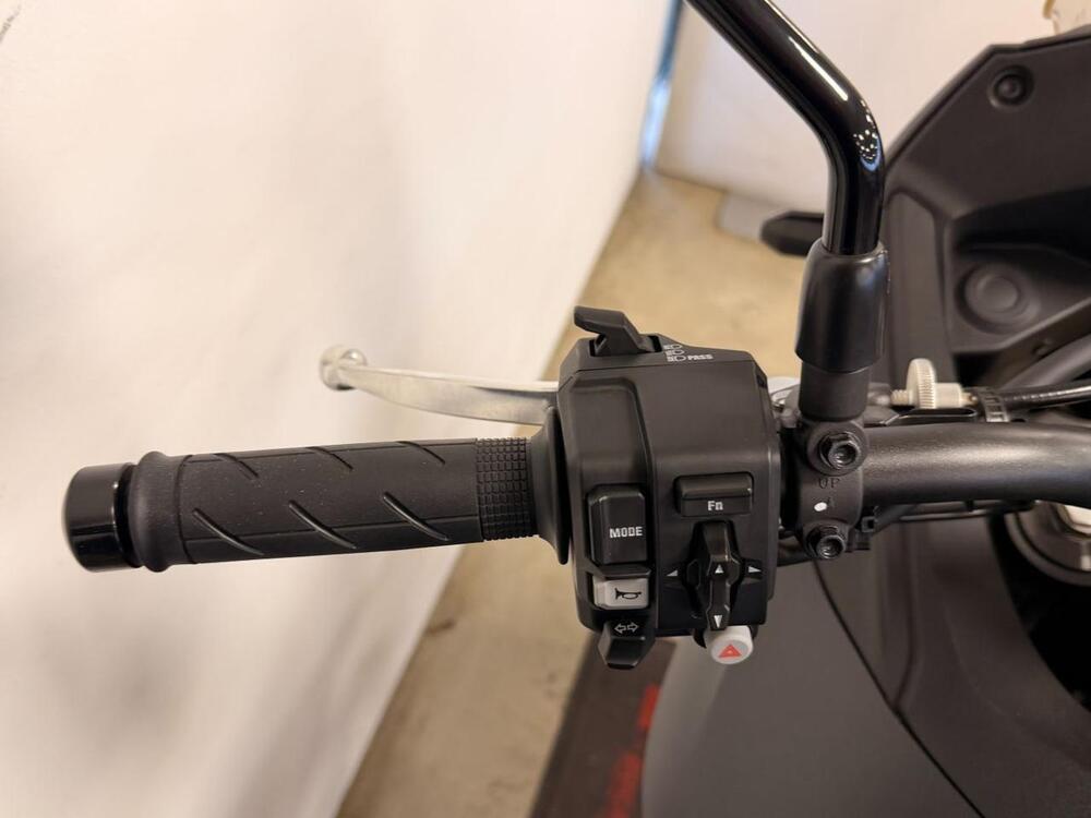 Honda Transalp XL750 (2023 - 24) (14)