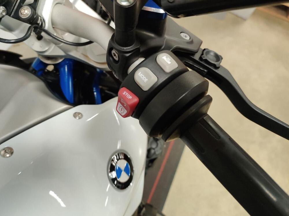 Bmw R 1200 R (2017 - 18) (11)