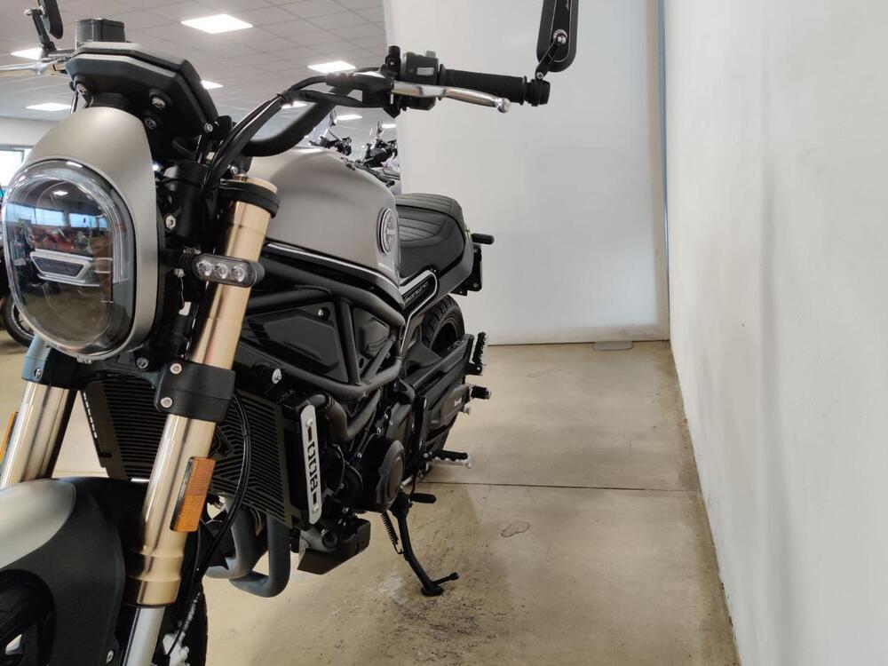 Benelli Leoncino 800 (2022 - 26) (3)