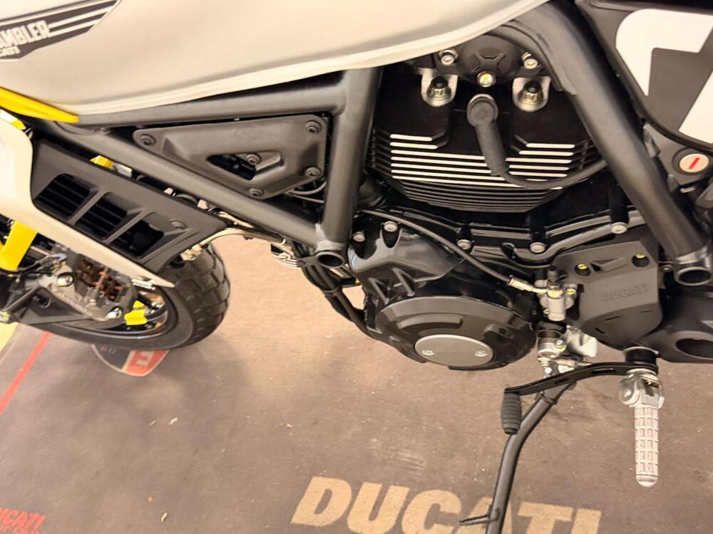 Ducati Scrambler 800 Icon (2025 - 26) (9)
