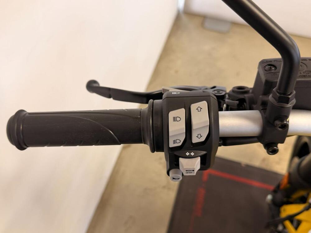 Ducati Scrambler 800 Icon (2025 - 26) (13)