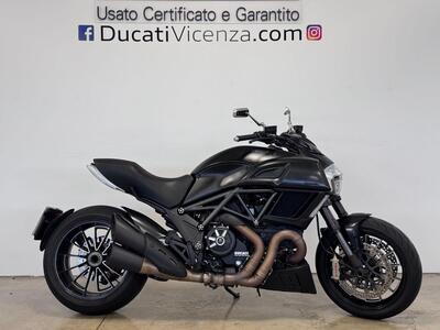 Ducati Diavel 1200 Carbon (2014 - 16) usata