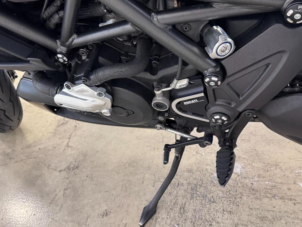 Ducati Diavel 1200 Carbon (2014 - 16) (8)