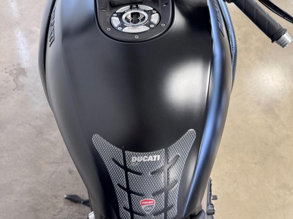 Ducati Diavel 1200 Carbon (2014 - 16) (10)