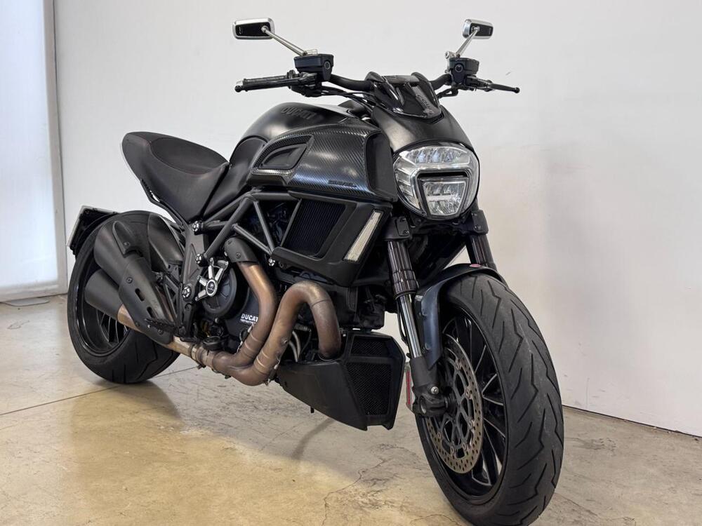 Ducati Diavel 1200 Carbon (2014 - 16) (2)