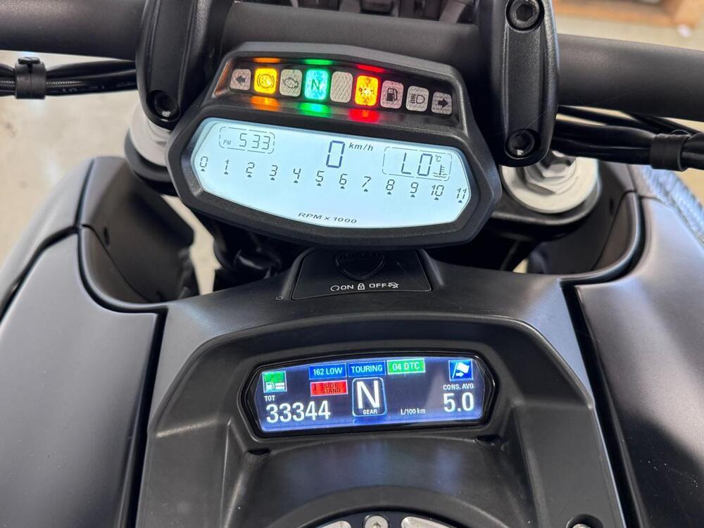 Ducati Diavel 1200 Carbon (2014 - 16) (13)
