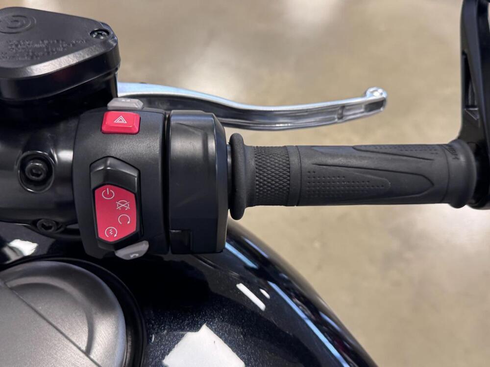 Triumph Rocket 3 R (2021 - 24) (13)
