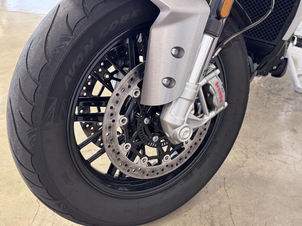 Triumph Rocket 3 R (2021 - 24) (3)