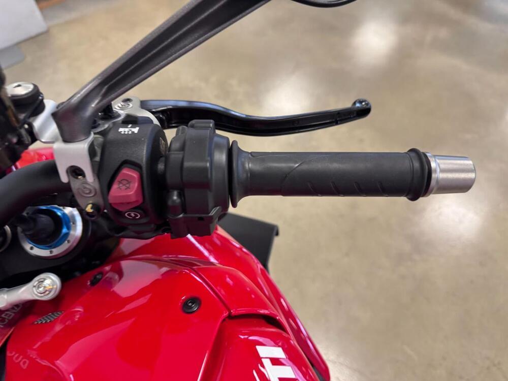 Ducati Streetfighter V4 1100 S (2021 - 22) (12)
