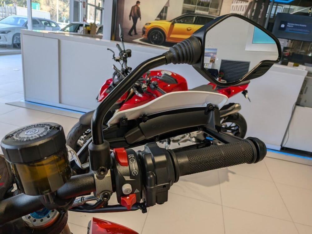 Ducati Hypermotard 950 SP (2022 - 25) (6)