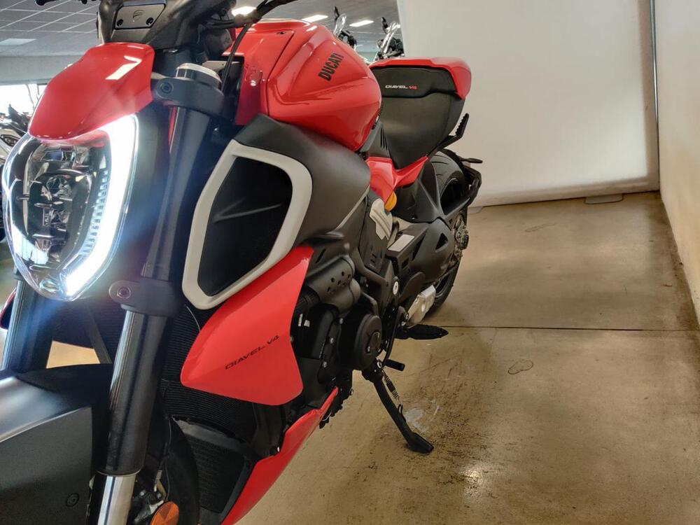 Ducati Diavel V4 (2023 - 26) (3)