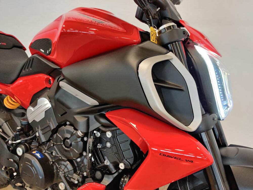 Ducati Diavel V4 (2023 - 26) (5)