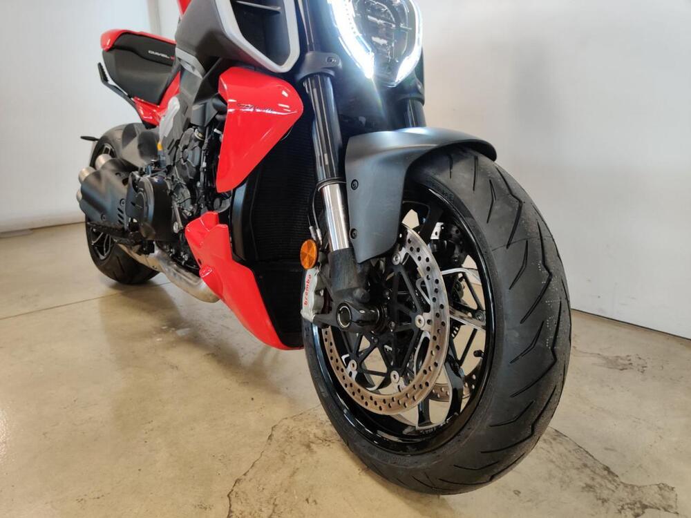 Ducati Diavel V4 (2023 - 26) (4)