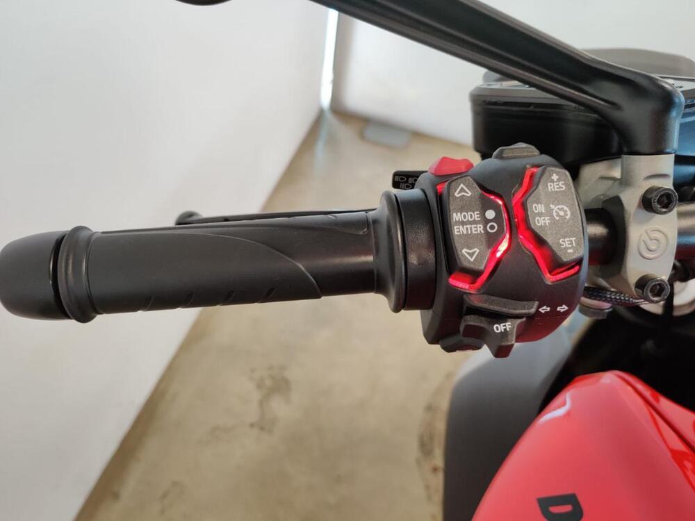 Ducati Diavel V4 (2023 - 26) (12)