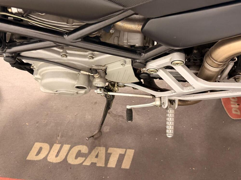 Ducati Monster 750 (1996 - 02) (9)