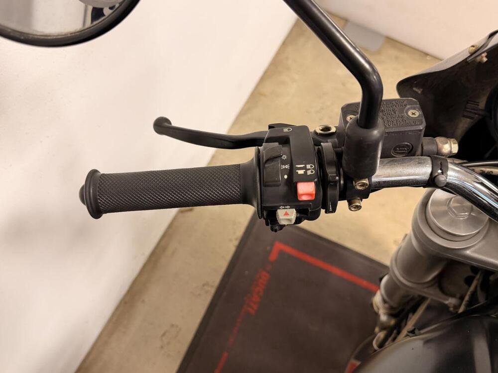 Ducati Monster 750 (1996 - 02) (13)