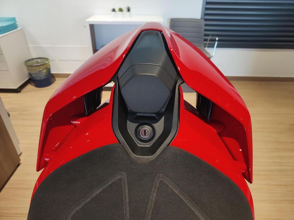 Ducati Panigale V4 S (2025 - 26) (5)