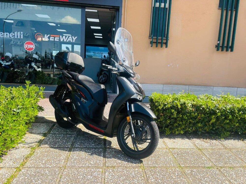 Honda SH 150i (2024 - 25) (8)