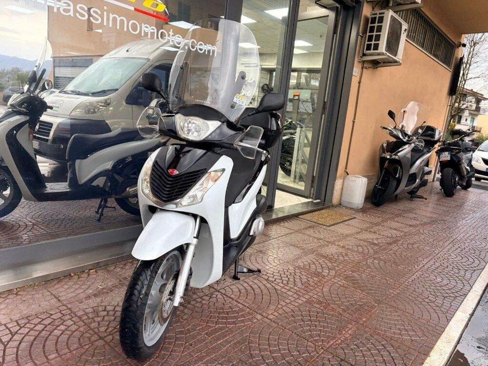 Honda SH 150i (2009 - 12) (4)