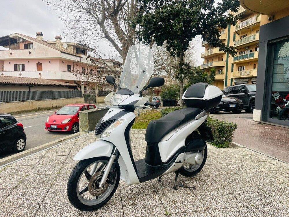 Honda SH 150i (2009 - 12) (8)