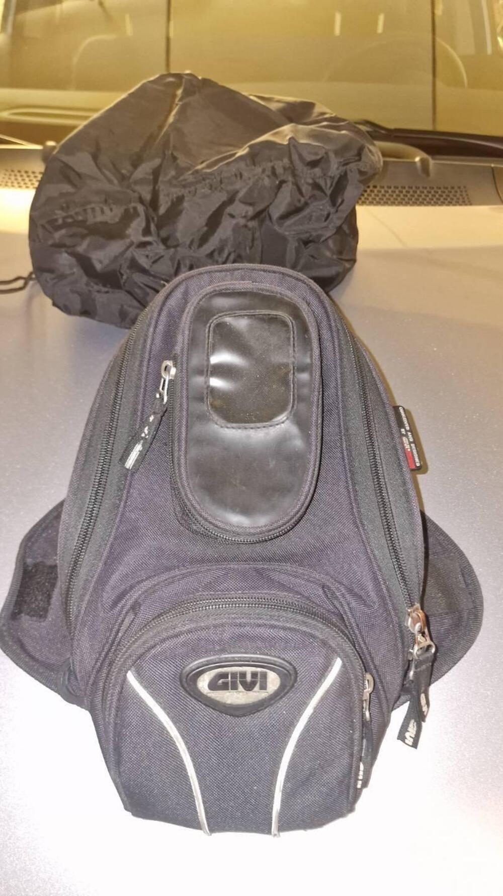 Borsa serbatoio magnetica Givi