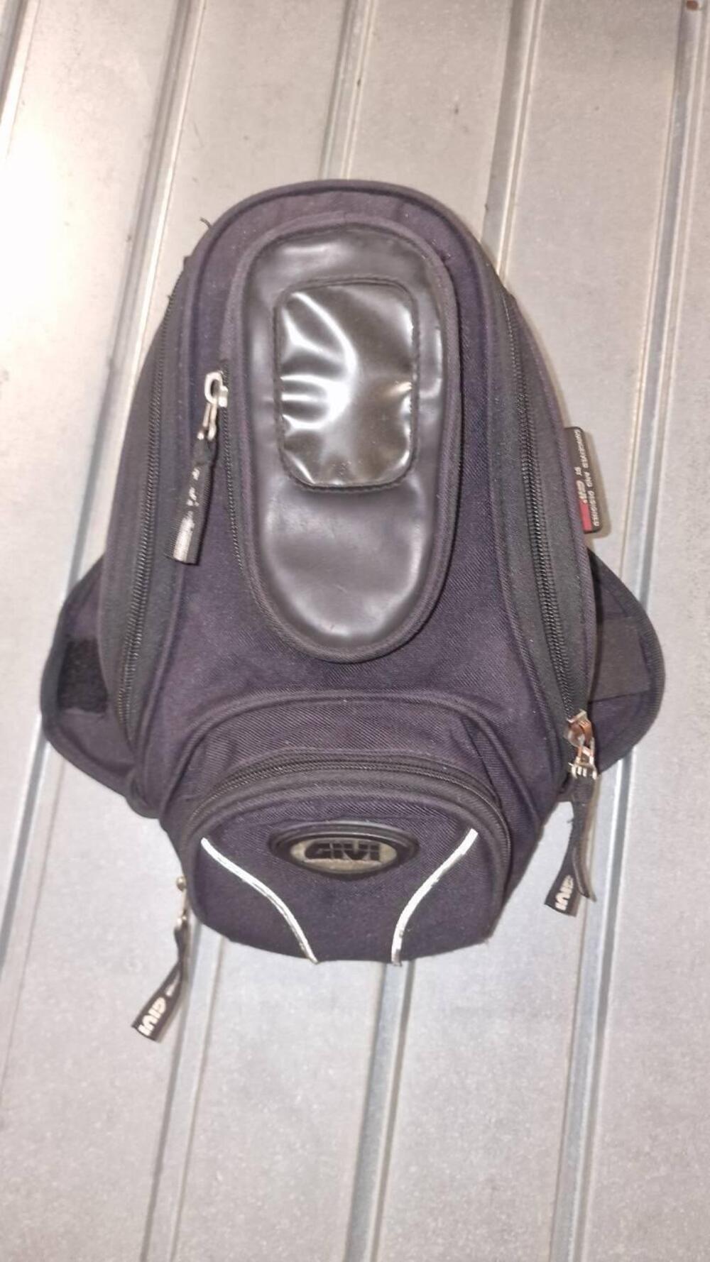 Borsa serbatoio magnetica Givi (2)
