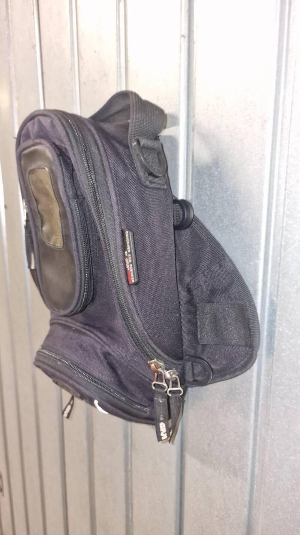 Borsa serbatoio magnetica Givi (4)
