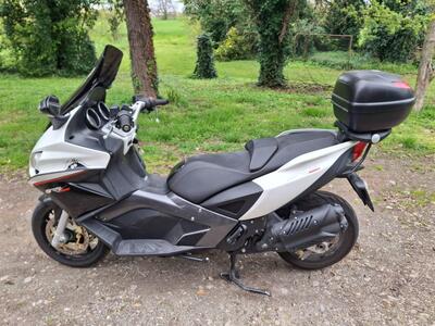 Aprilia SRV 850 (2011 - 16) usata