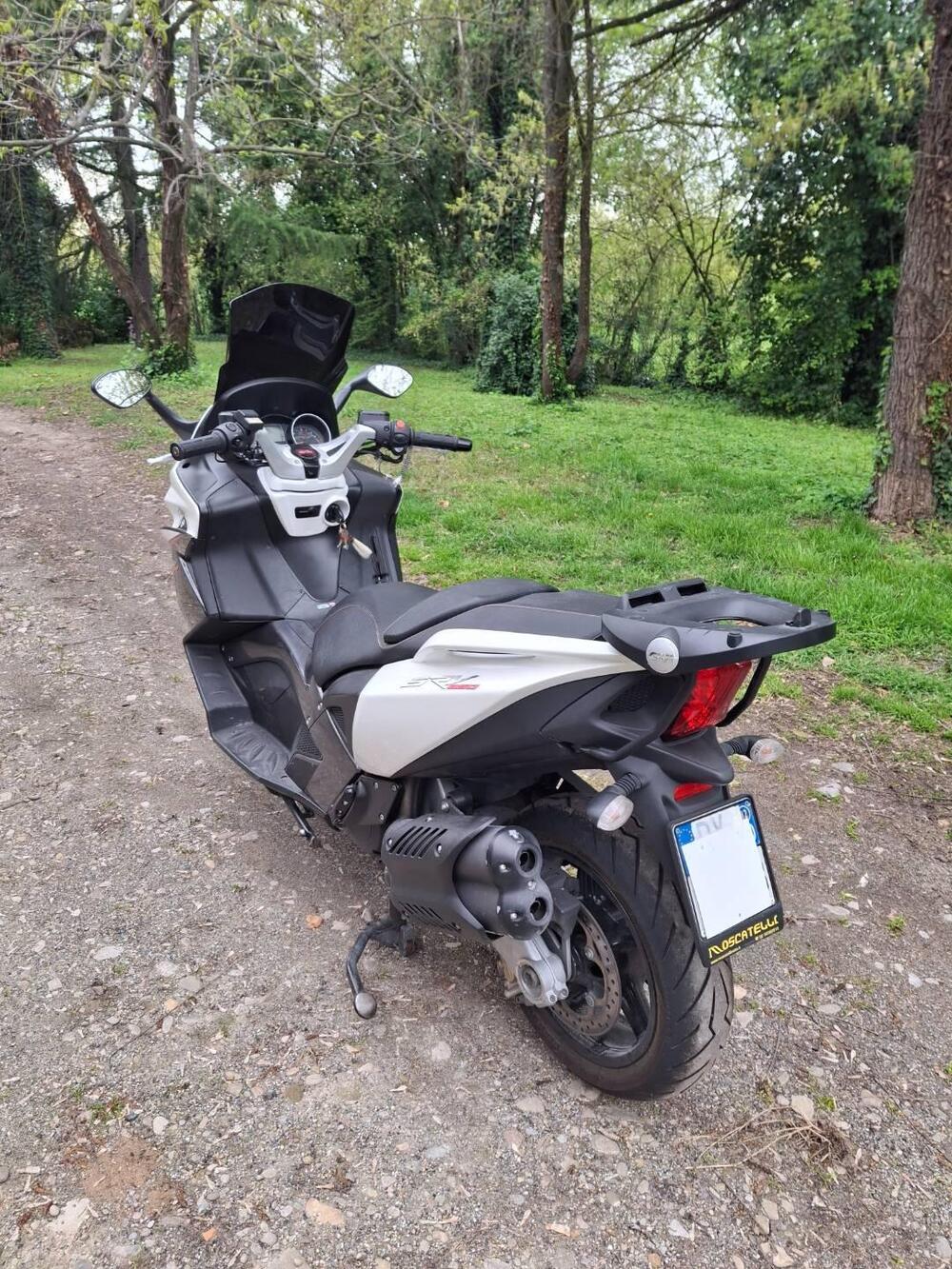 Aprilia SRV 850 (2011 - 16) (4)