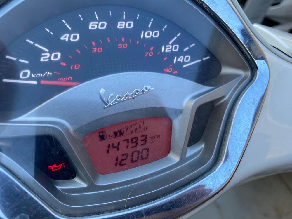 Vespa GTS 300 Super (2008 - 16) (3)